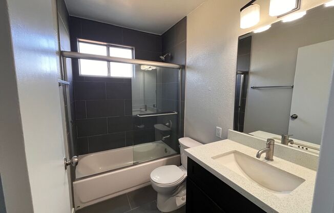 1 bed, 1 bath, $2,000