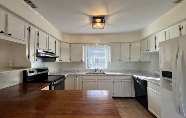 3/2 Pool Home in Holly Hill