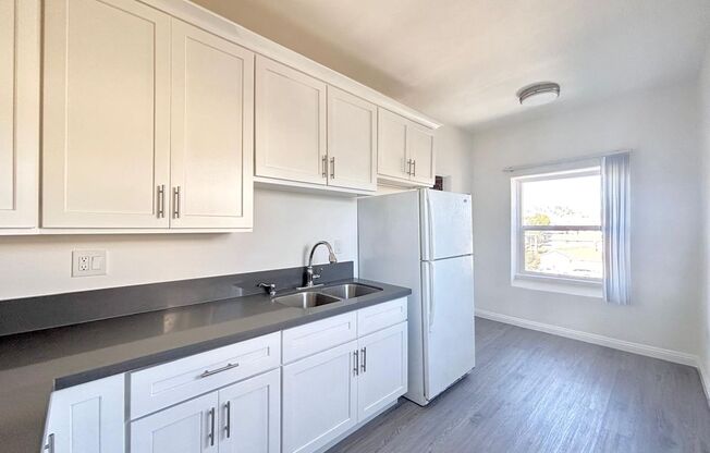 Studio, 1 bath, 450 sqft, $1,450, Unit 306