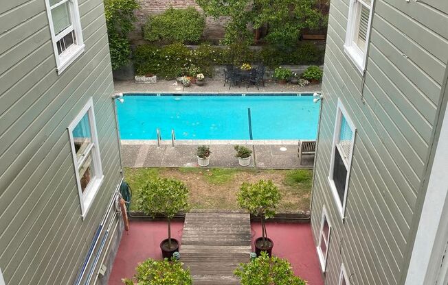 1BR/1BA Penthouse Level Pacific Heights Stunner! Views!!!!  1,220sqft!!  PROGRESSIVE
