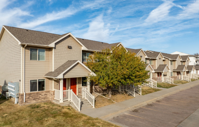 Maple Park Apartments & Townhomes