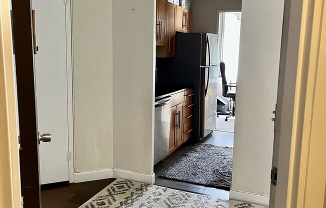 1 bed, 1 bath, $2,400, Unit # 318