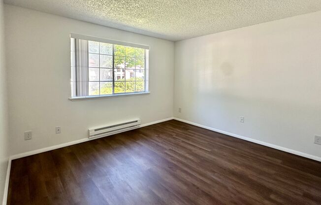 2 beds, 2 baths, 970 sqft, $1,850, Unit L201