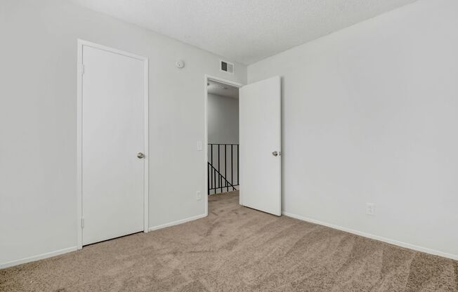 2 beds, 1.5 baths, 1,000 sqft, $2,200, Unit 2