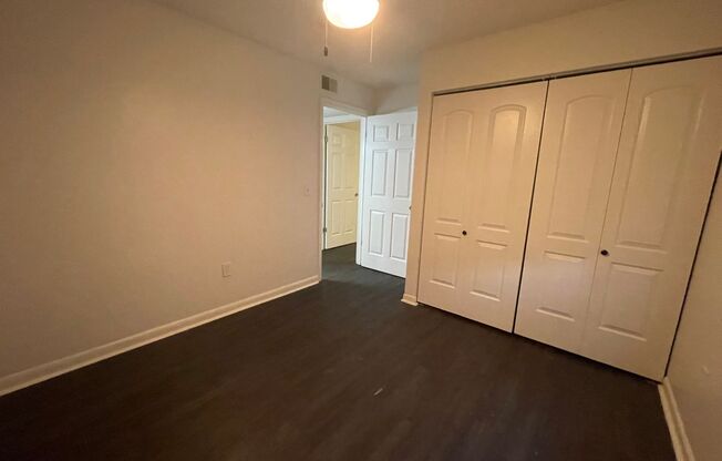 2 beds, 1 bath, 716 sqft, $1,125, Unit 109