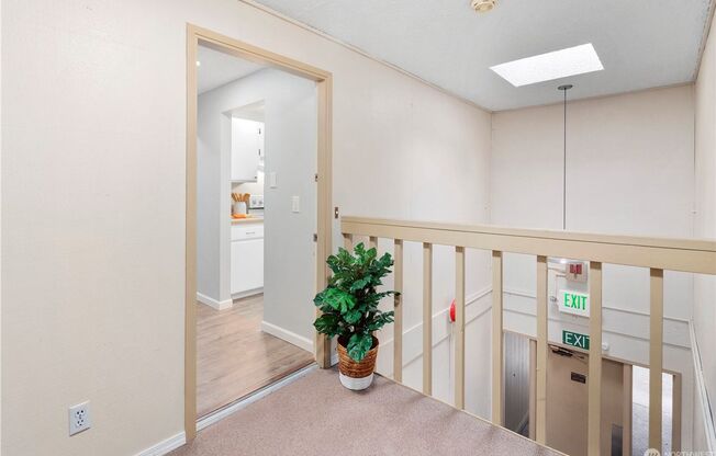 2 beds, 2 baths, $2,095, Unit #1106