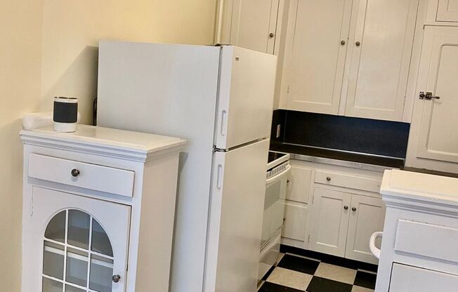 1 bed, 1 bath, 600 sqft, $1,450, Unit 208