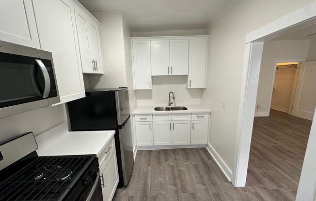 Studio, 1 bath, $1,154, Unit 214