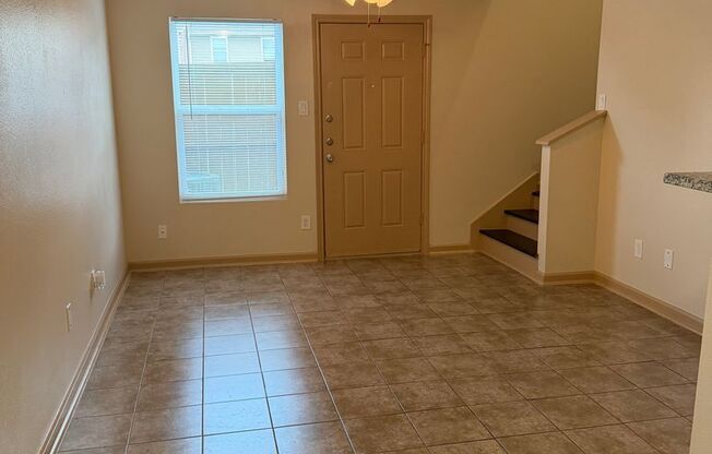 1 bed, 1 bath, 682 sqft, $925, Unit 116