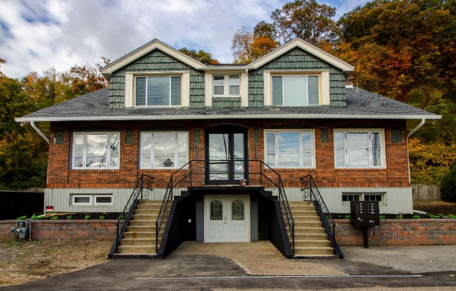 14 RIV RD