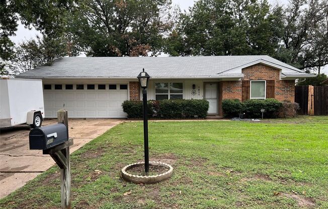 Updated in Benbrook!