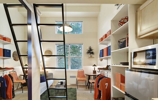 Studio, 1 bath, 152 sqft, $1,361, Unit E-8