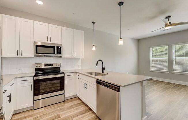 2 beds, 2.5 baths, 1,148 sqft, $1,850, Unit 4500 Colosseum Way