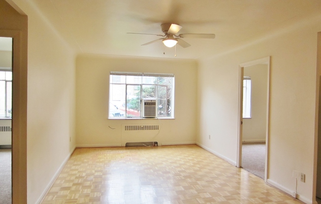 2 beds, 1 bath, 700 sqft, $1,500, Unit 104