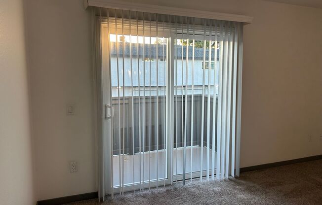 1 bed, 1 bath, 750 sqft, $2,370, Unit A076