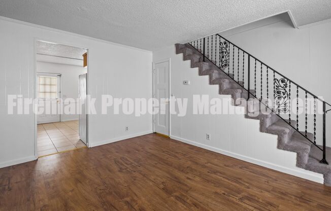 2 beds, 1.5 baths, $1,299, Unit 7