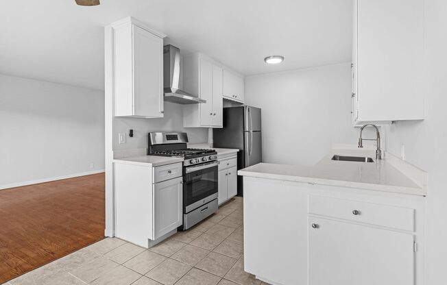 1 bed, 1 bath, 638 sqft, $1,795, Unit 537-05