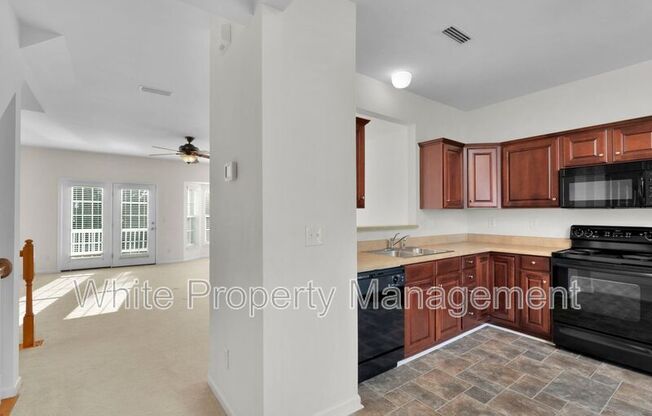 11443 DESTIN LN