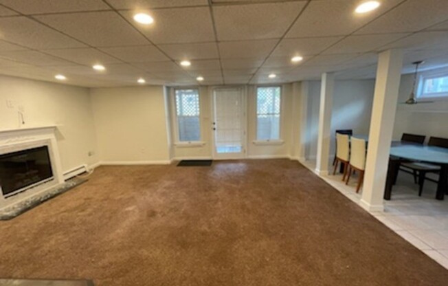 35 WILLIAMS AVE