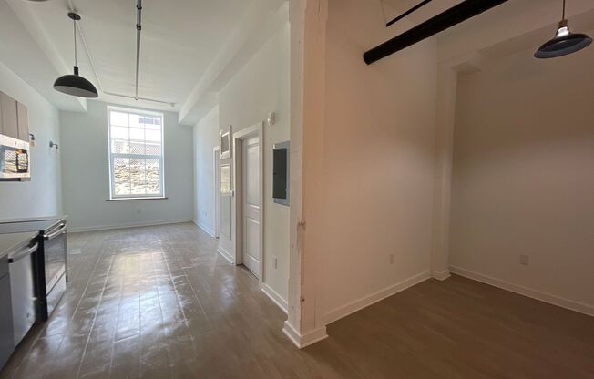 1 bed, 1 bath, 600 sqft, $1,450, Unit Unit 109