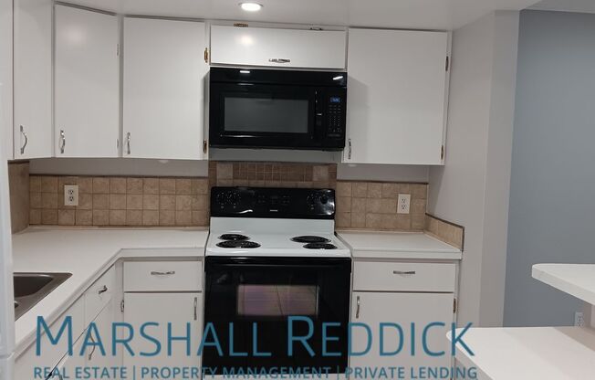 2 beds, 2 baths, $1,445, Unit 1111 SE 9th Ct - Unit A