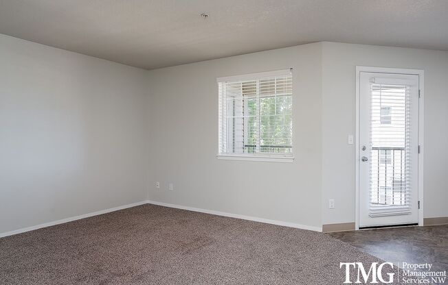 2 beds, 1 bath, 901 sqft, $1,649, Unit 51