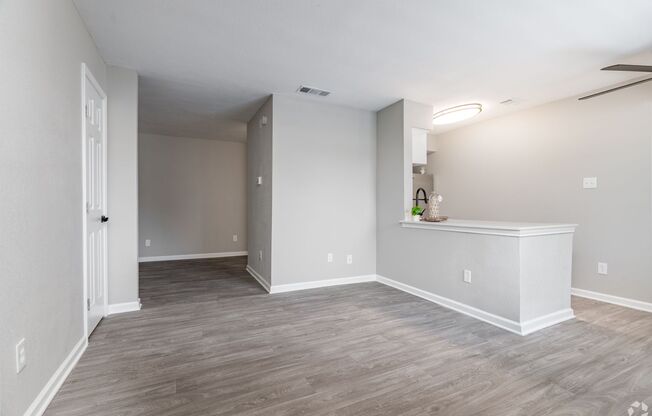 Studio, 1 bath, 424 sqft, $699, Unit 1114
