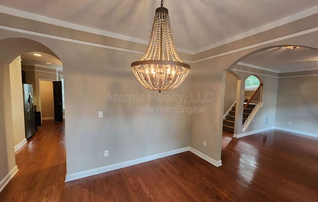 2681 OAK VLG TRL