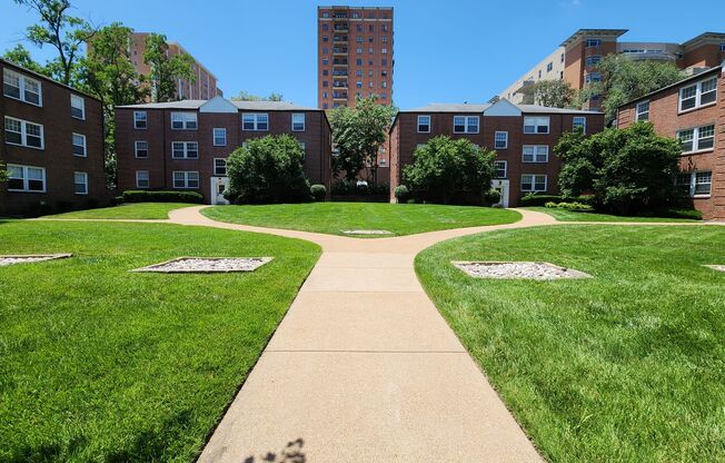 803 - 813 Westwood Drive