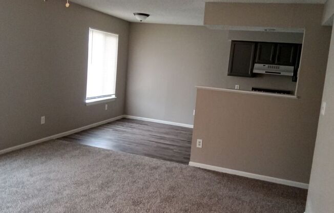 2 beds, 1 bath, 800 sqft, $1,000, Unit Unit A