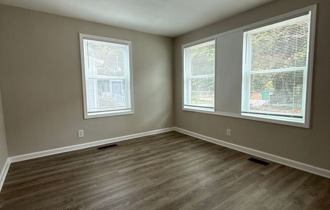 2 bed 1 bath in Decatur!