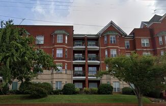 Charming 1-Bedroom Condo in Downtown Columbia - Furnished with Gated Parking and Pool Access. RENT SPECIAL!!!! MOVE IN BY 11/30 AND RECIEVE $500 OFF DECEMBER RENT!!!!!