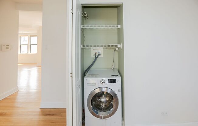 1 bed, 1 bath, 800 sqft, $2,350, Unit 626-2F