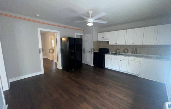 907 MAPLE AVE SW