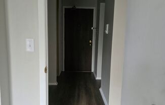 1 bed, 1 bath, $1,250, Unit 320