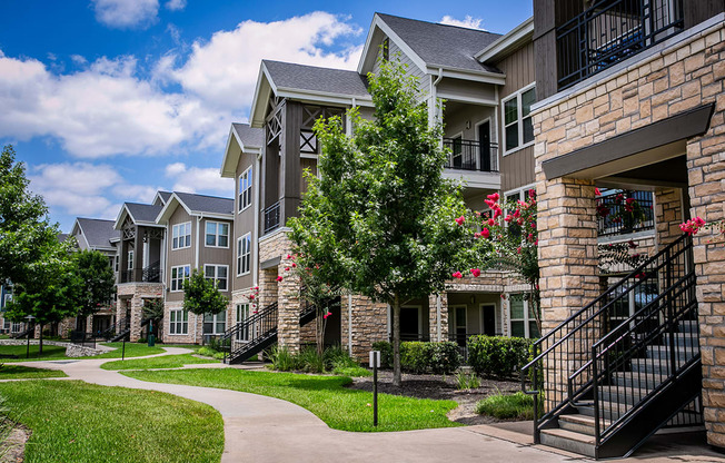 Exterior of Apartments Located in Houston TX
