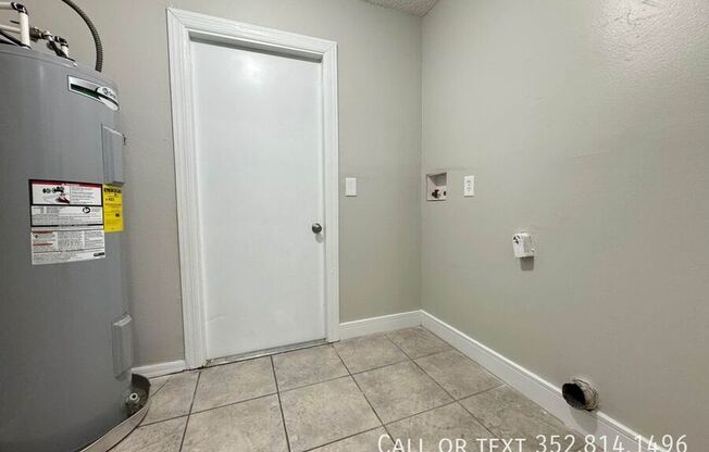 2212 FLORIDA DR