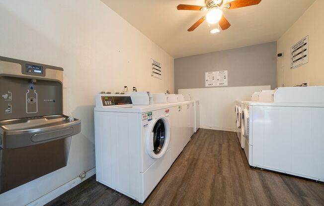 2 beds, 2 baths, 931 sqft, $2,425, Unit 41