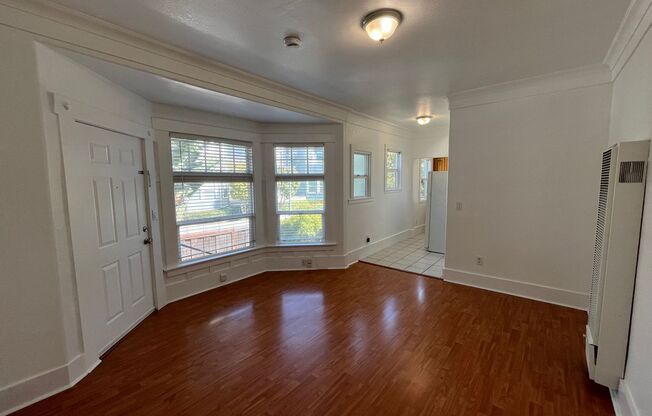 432 Lakehouse Ave (5%) - owner has preferred vendor - see notes