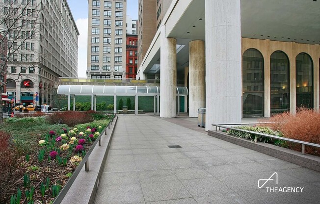 1 bed, 1 bath, $4,700, Unit 4J