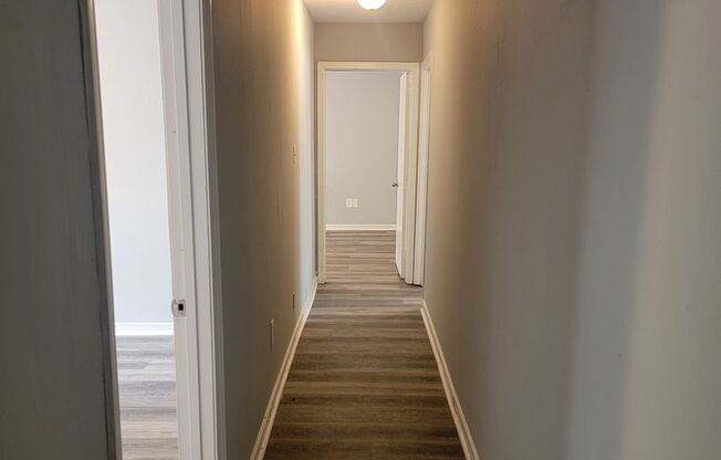 3 beds, 2 baths, 1,189 sqft, $1,200, Unit G7