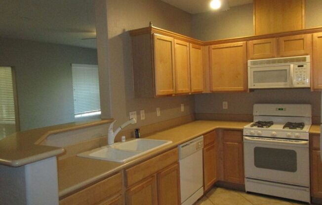 3 beds, 2 baths, $1,700