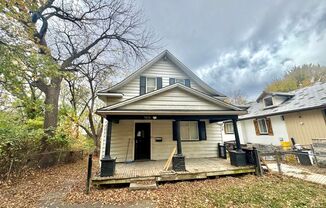 3 beds, 1.5 baths, $1,475