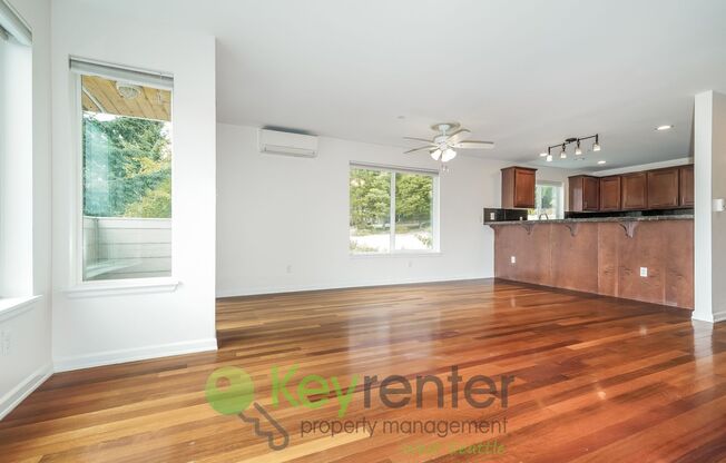 Stunning 3 Bed, 3.5 Bath Seattle Home with En Suites, Solar, and A/C