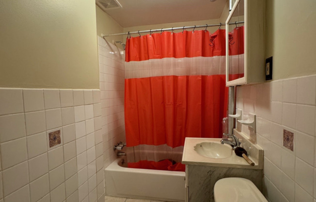 1 bed, 1 bath, $2,600, Unit 2