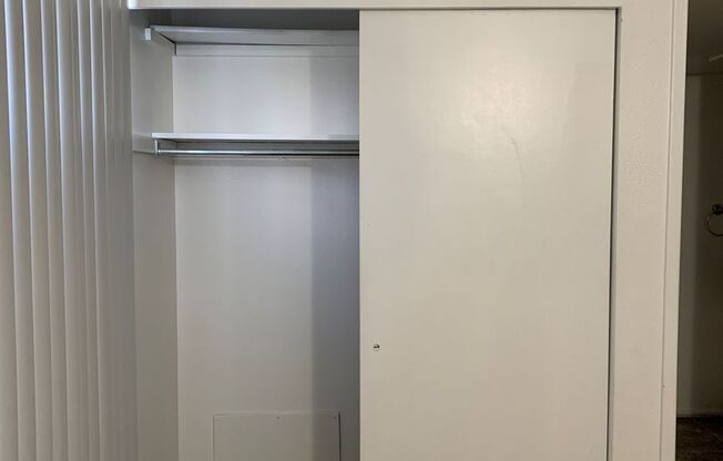 2 beds, 1 bath, 900 sqft, $1,195, Unit 15A