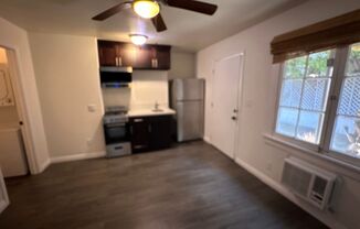 1 bed, 1 bath, 450 sqft, $1,750, Unit 1