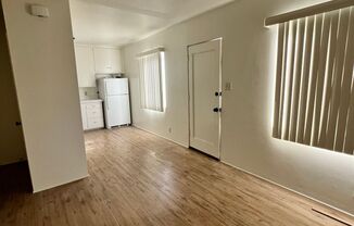 2 beds, 1 bath, $2,400