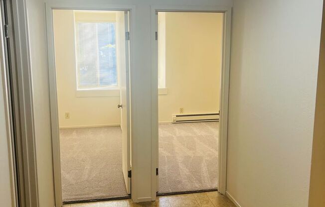 2 beds, 1 bath, $3,000, Unit Unit 133
