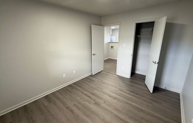 2 beds, 1 bath, 855 sqft, $1,049, Unit 3368-16